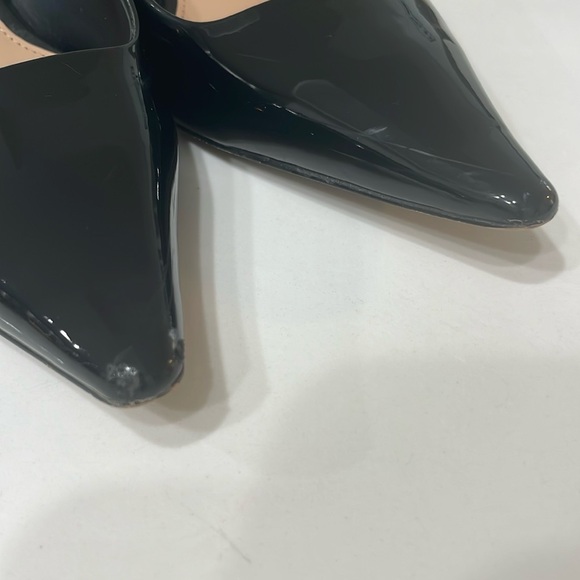 Steve Madden Kari Pointed Toe Kitten Heal Slingback Heel in Black Patent | 11M - Picture 3 of 7